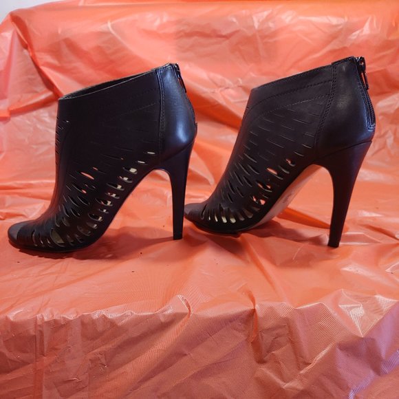 Shoe Mint Women's Heels - Picture 5 of 5